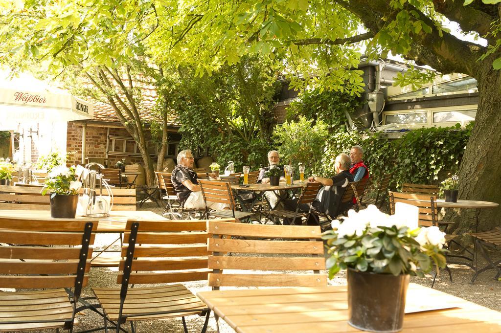 Hotel Neumaier ซานเทน ภายนอก รูปภาพ
