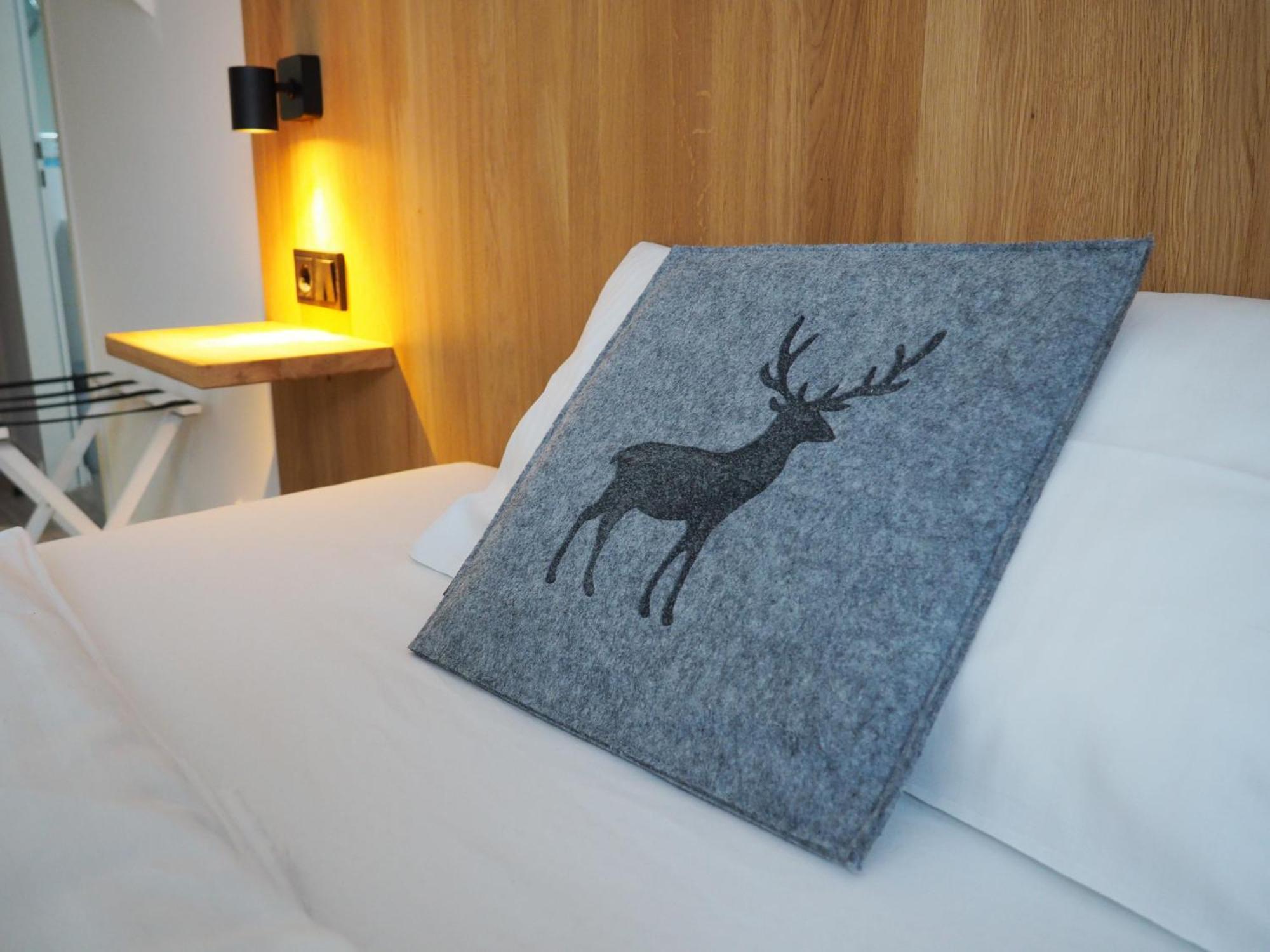 Hotel Neumaier ซานเทน ภายนอก รูปภาพ